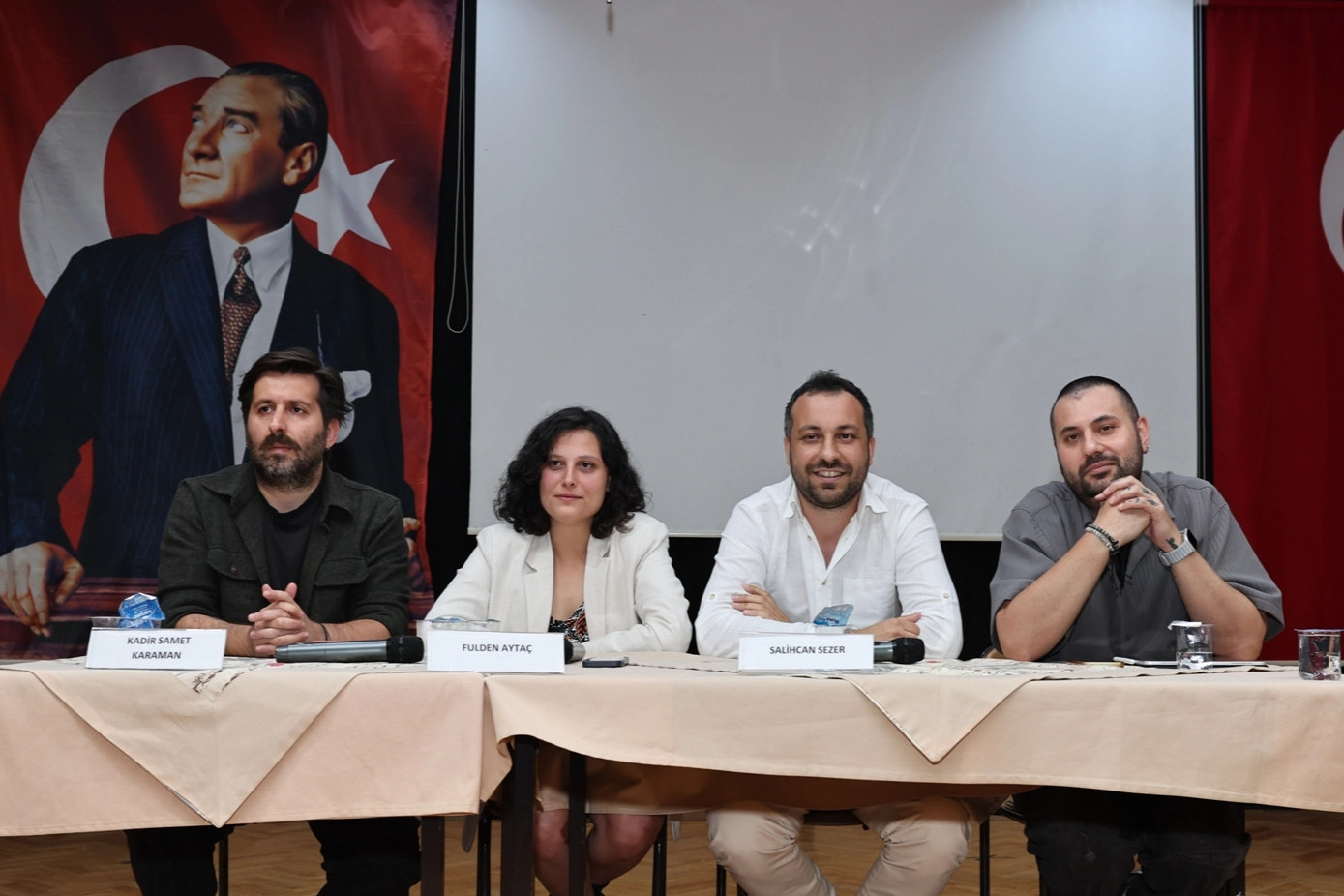 Bursa Nilüfer'de genç yazarlar deneyimlerini paylaştı 