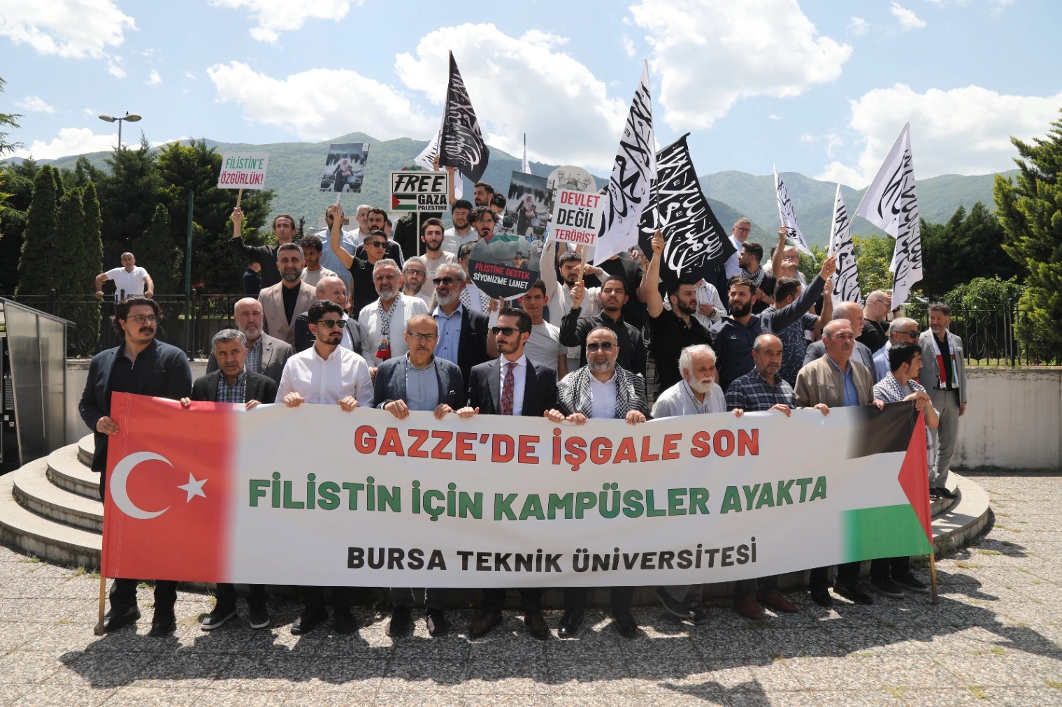 Bursa Teknik Üniversitesi'nde Gazze için çadır nöbeti 