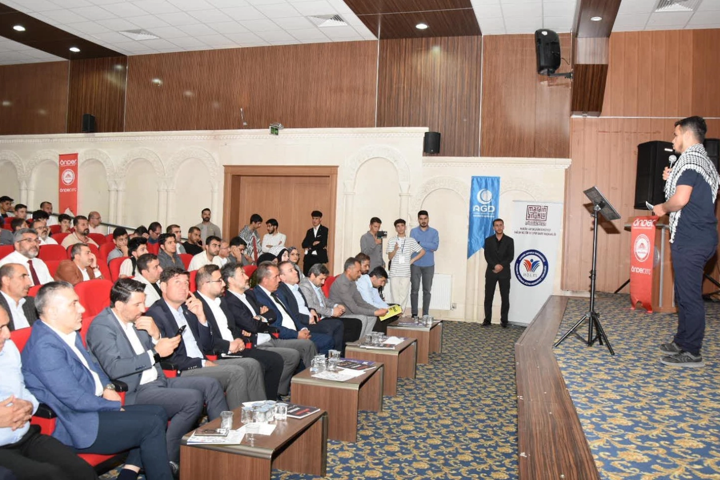 Mardin’de şiirle dayanışma! Gazze temalı dinleti büyük ilgi gördü 