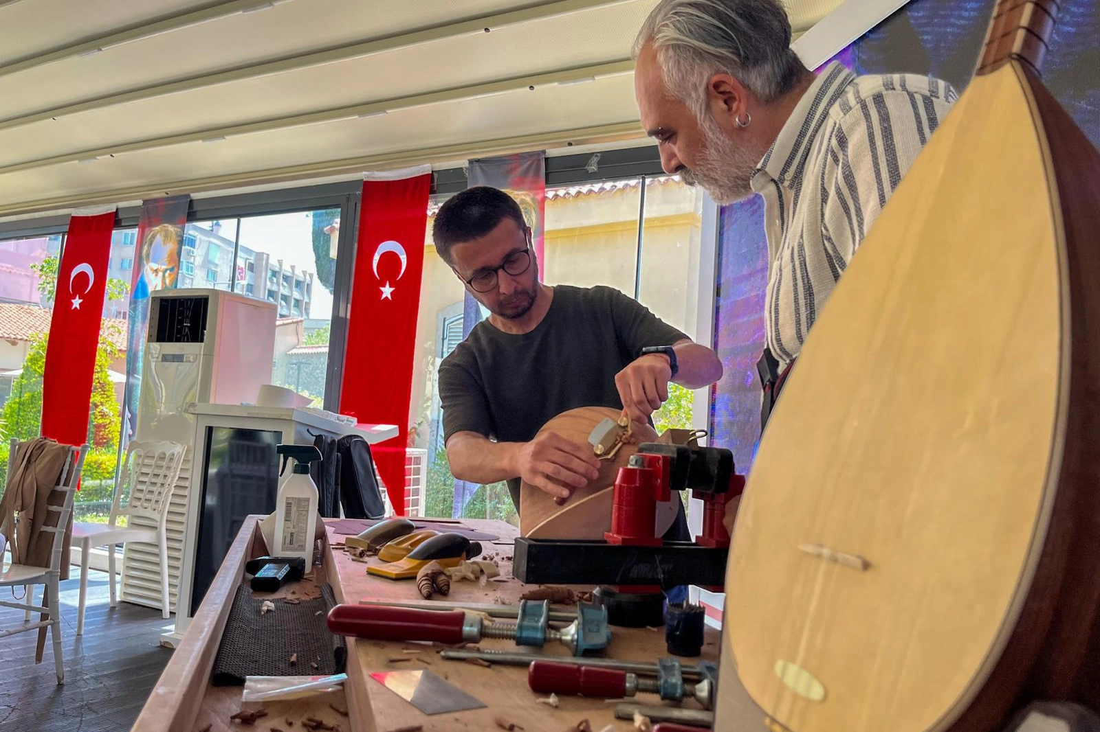 Bornova’da Çalgı Yapım Çalıştayı büyük ilgi gördü 