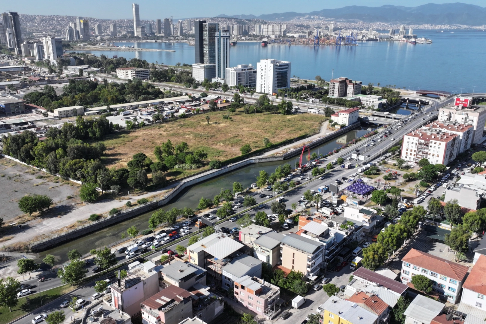 İZSU’dan Bayraklı’ya 80 milyon TL'lik yağmur suyu yatırımı 