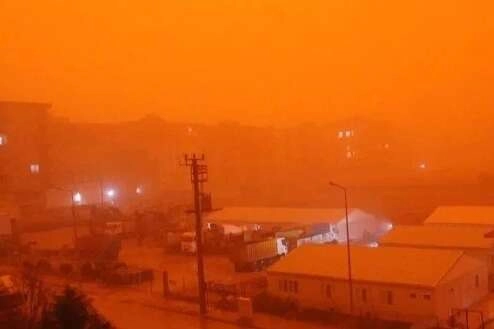 Ege ve Marmara'ya toz taşınımı uyarısı 