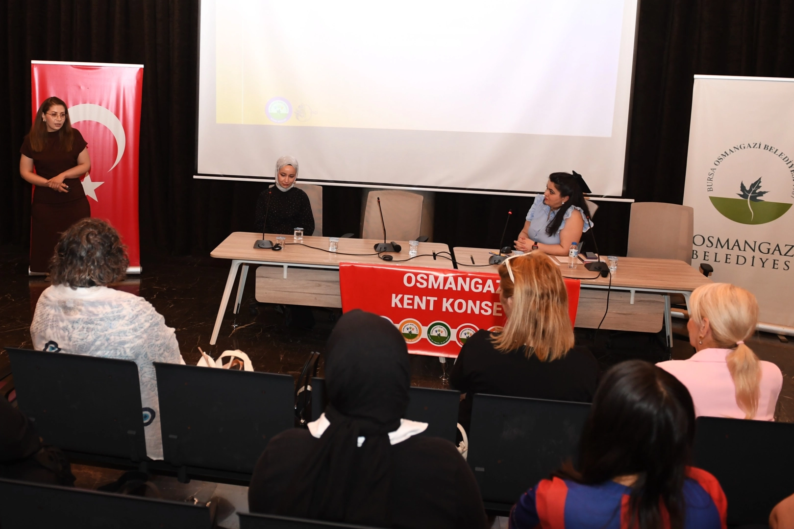 Bursa Osmangazi'de kadınlara menopoz bilinci 