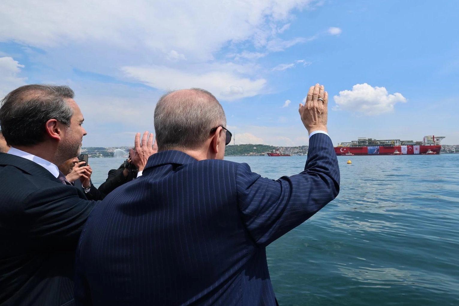 'Osman Gazi' Karadeniz'e uğurlandı 
