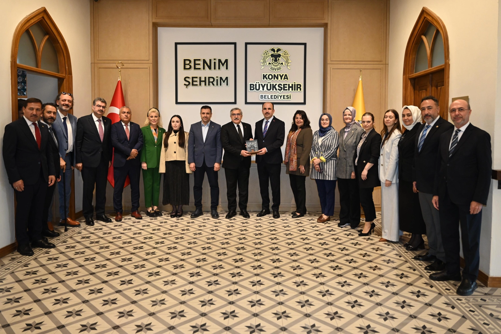 Hüseyin Yayman Başkan Altay’ı ziyaret etti 