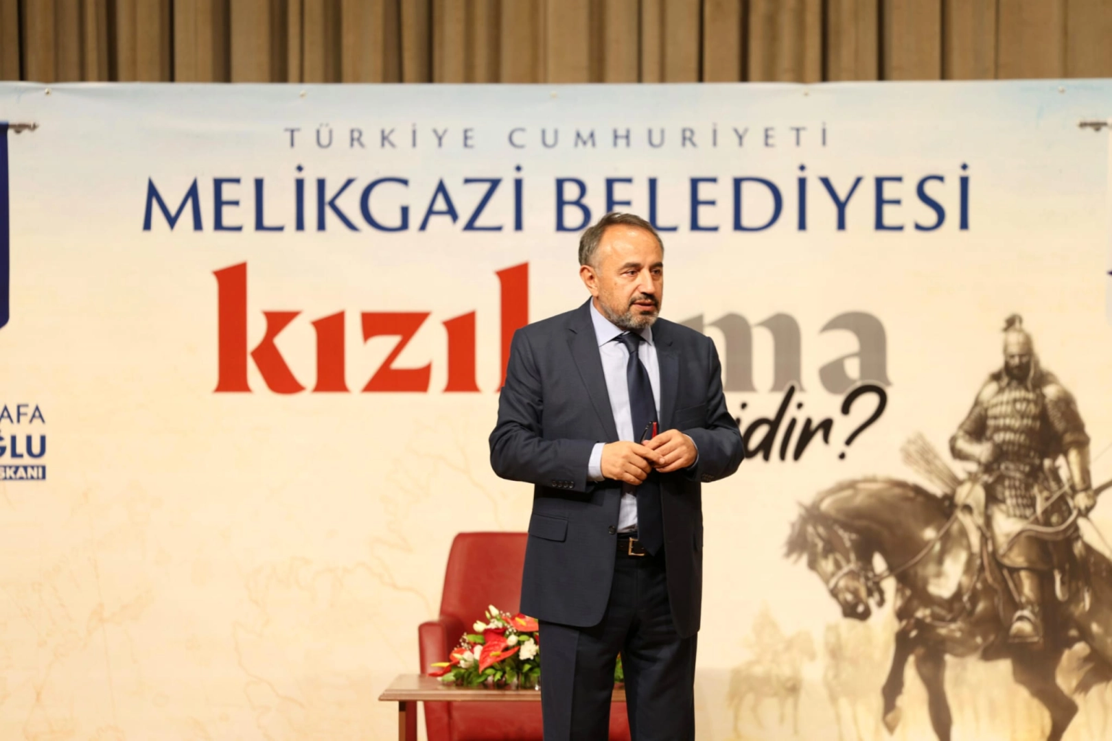 Kayseri Melikgazi'de 'Kızıl Elma' konferansı 