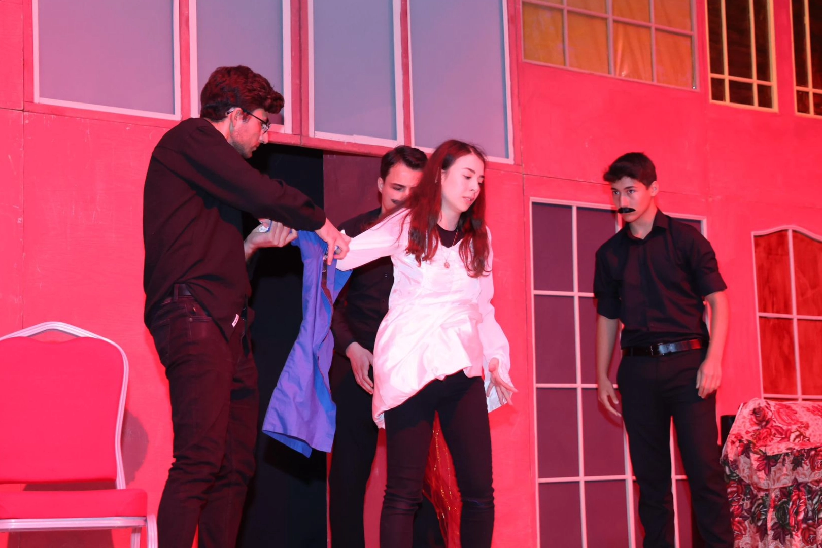 GESMEK Tiyatro Ekibinden muhteşem performans 