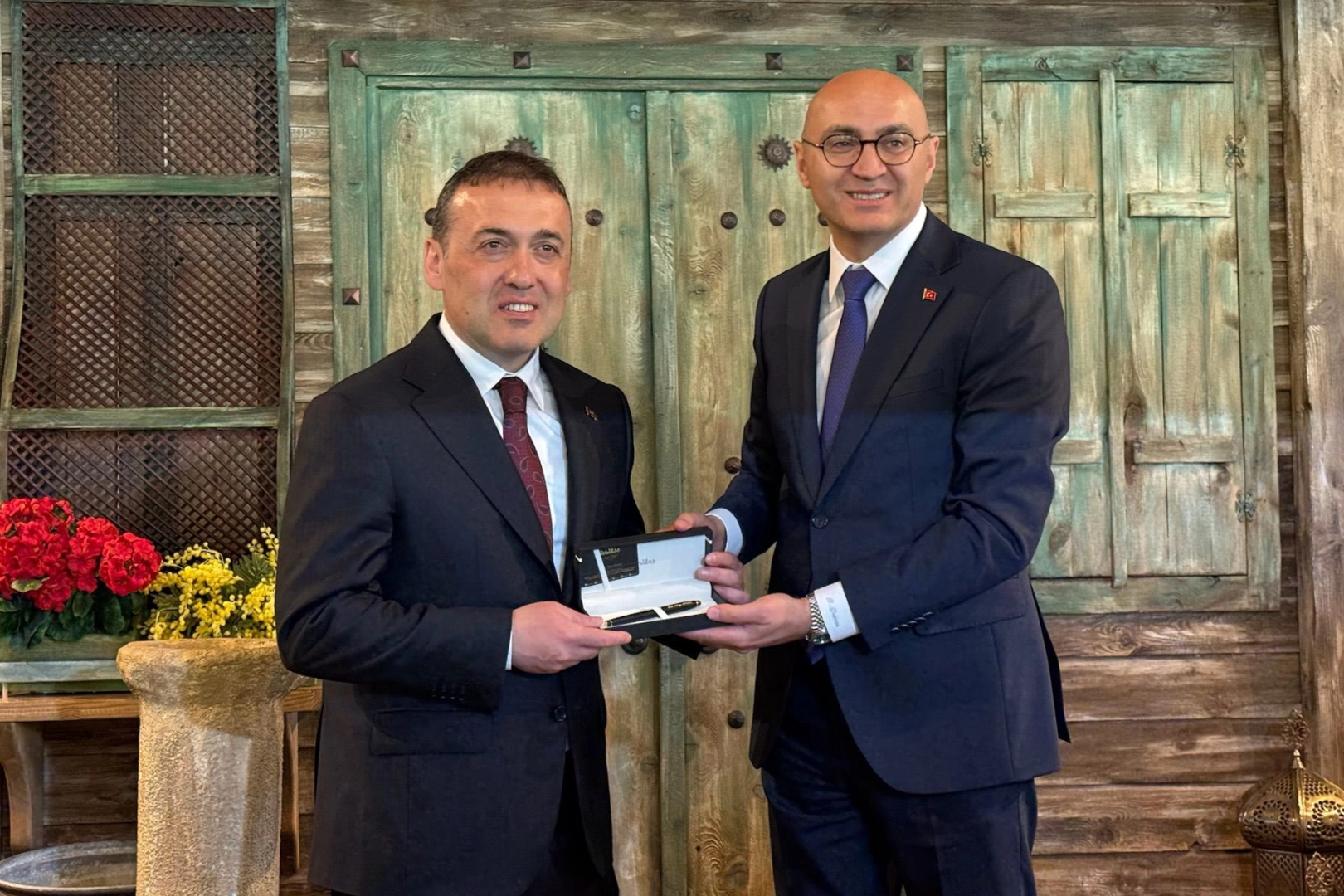 Vali Sözer'e Beykoz'dan veda yemeği 