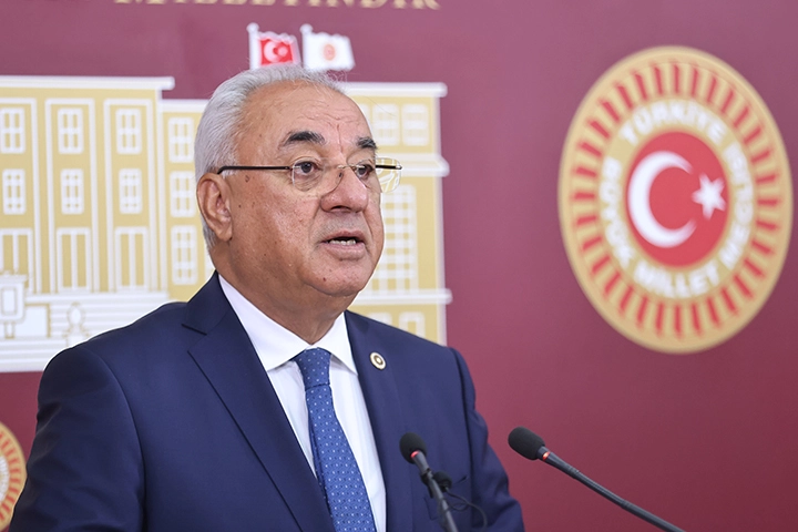 DSP lideri Aksakal'dan terör örgütüne çağrı: Teslim olun! 