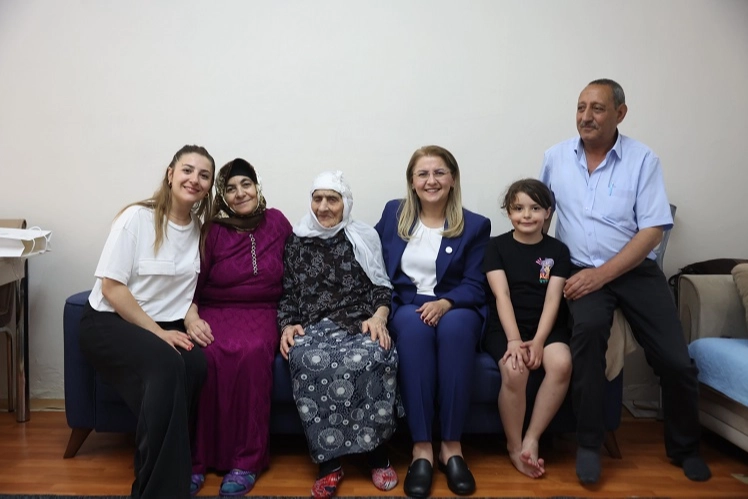 Şehit ailesine Ovalıoğlu'ndan ziyaret 