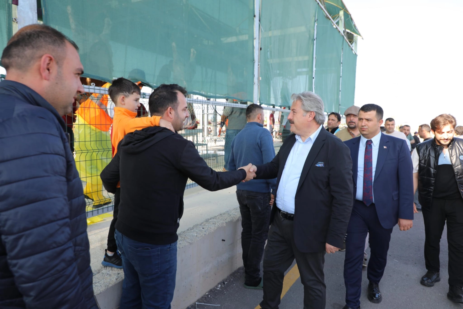 Mustafa Palancıoğlu'ndan kurban alanına ziyaret 