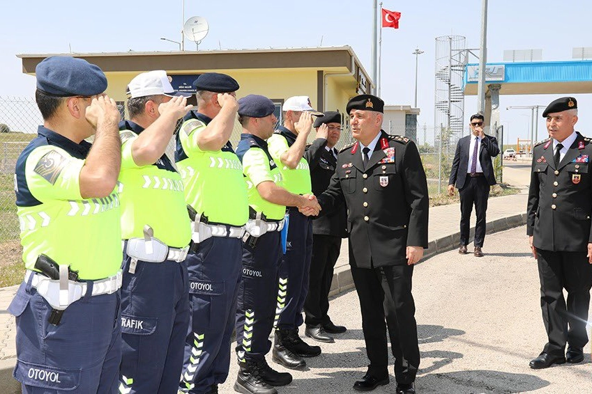 Jandarma Genel Komutanı'ndan trafik tedbirlerine yakın mercek 