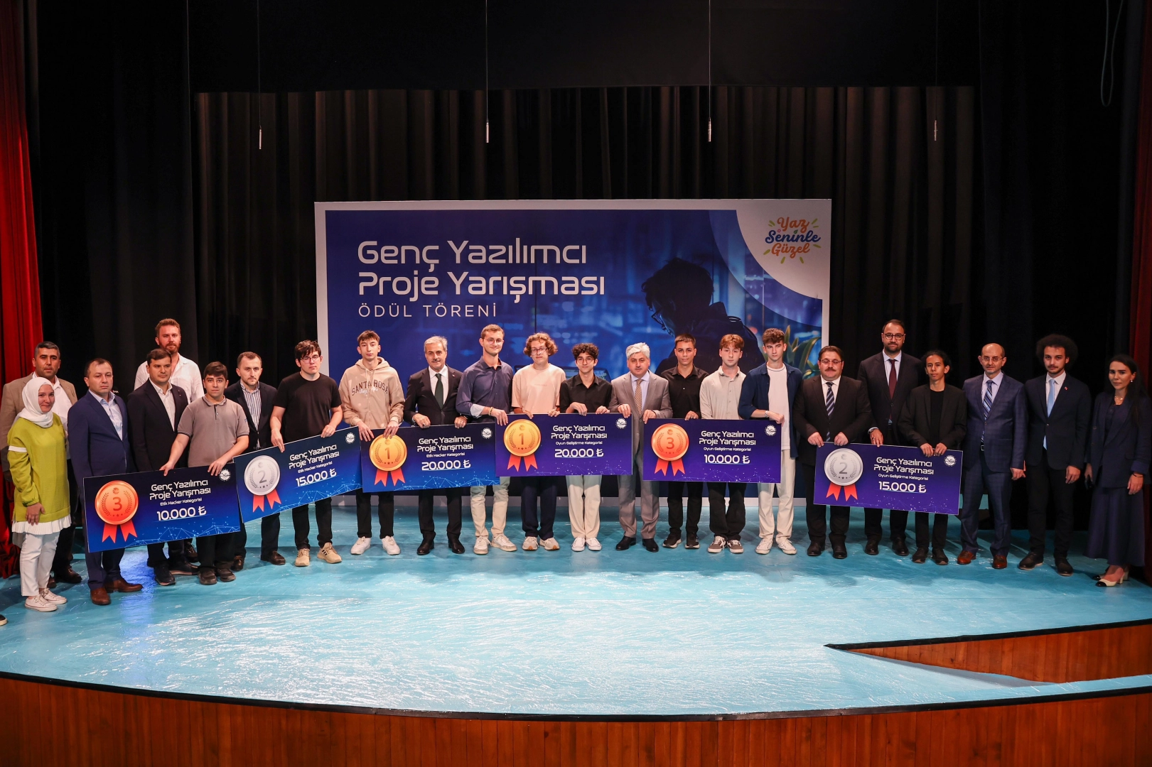 Sakarya'nın genç dahileri ödülleri kaptı 