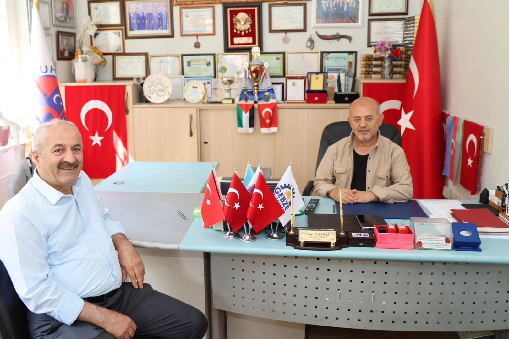 Gebze'de Başkan Büyükgöz'den muhtarlara ziyaret 