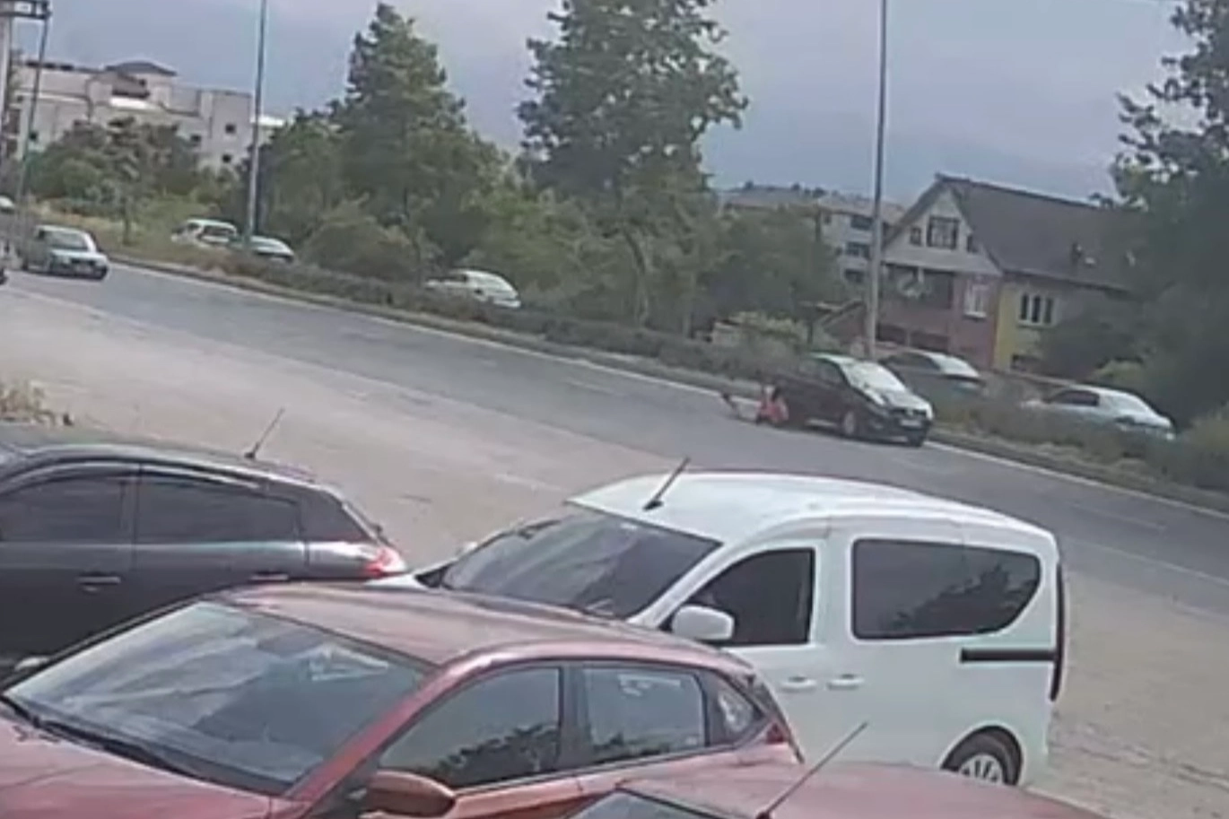 Düzce’de otomobil yayaya çarptı 