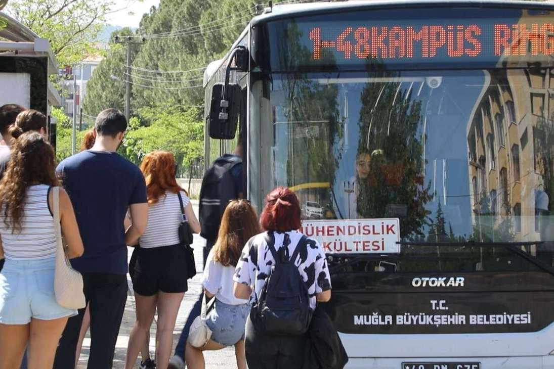 Öğrencilere ulaşım 1 lira oldu 