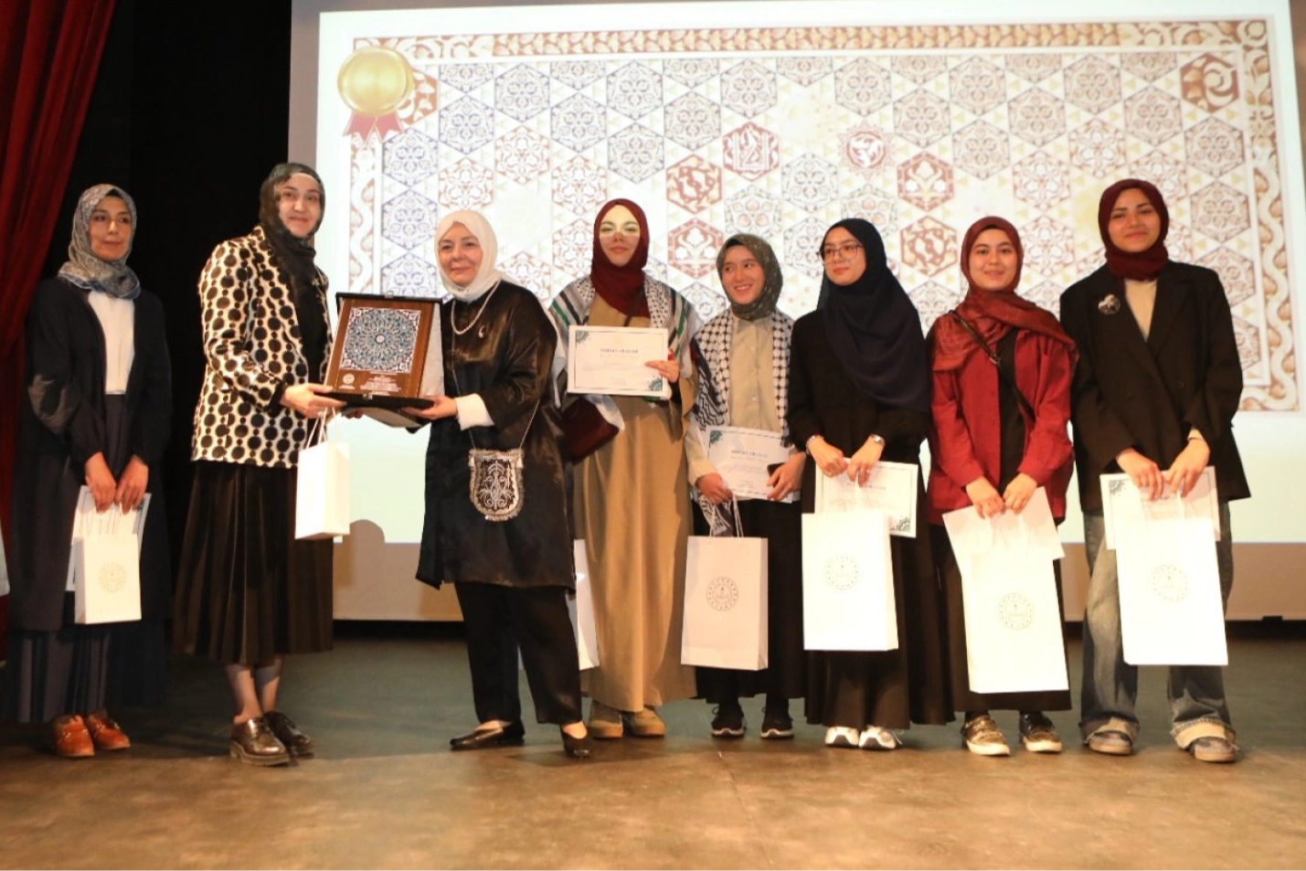 Kalemkâr Okullar Projesi’nde ödüller sahiplerini buldu 