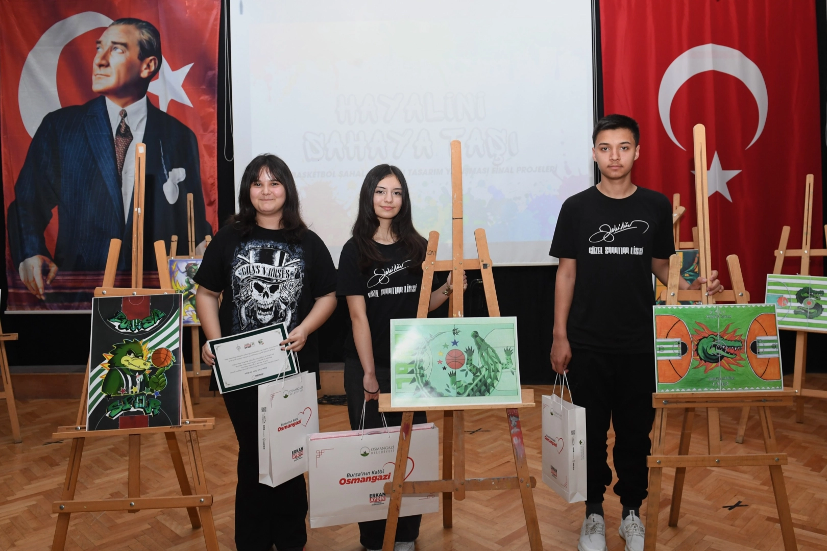 Bursa Osmangazi’deki basketbol sahaları Bursaspor ruhuyla güzelleşecek 