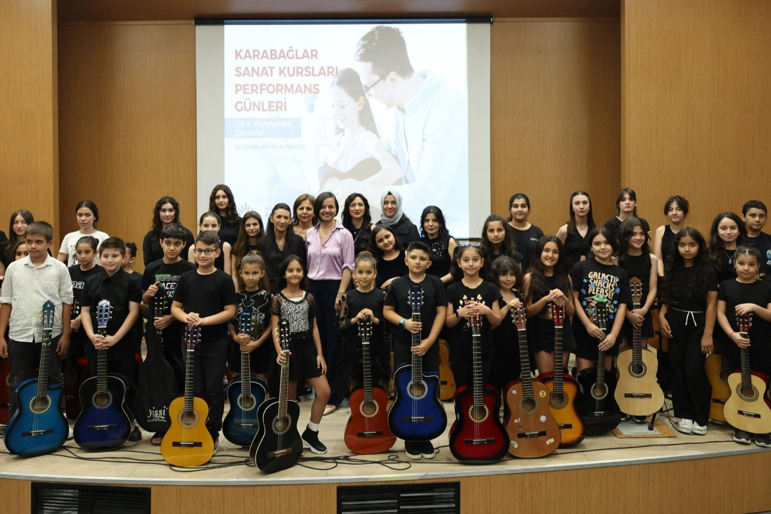 İzmir Karabağlar’da sanat dolu günler devam ediyor 