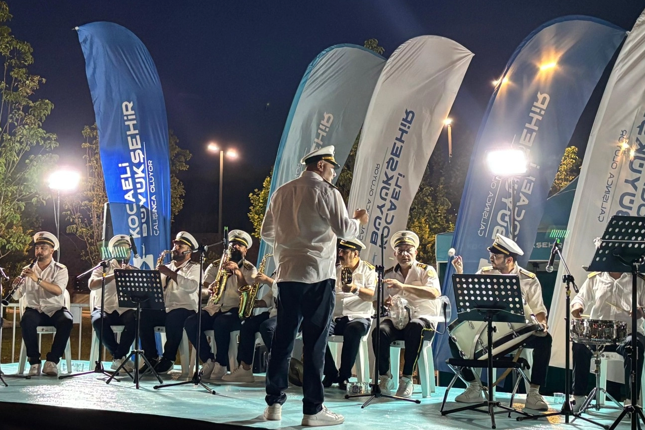 Kocaeli'de Derince Sağlıklı Yaşam Parkı’nda müzik dolu akşam 