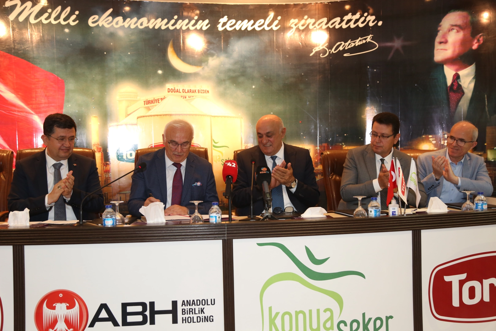 Anadolu Birlik Holding Ve Tarım Kredi güçlerini birleştirdi  