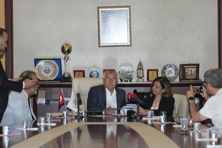 Adana Büyükşehir'den kadınlara özel anlaşma 