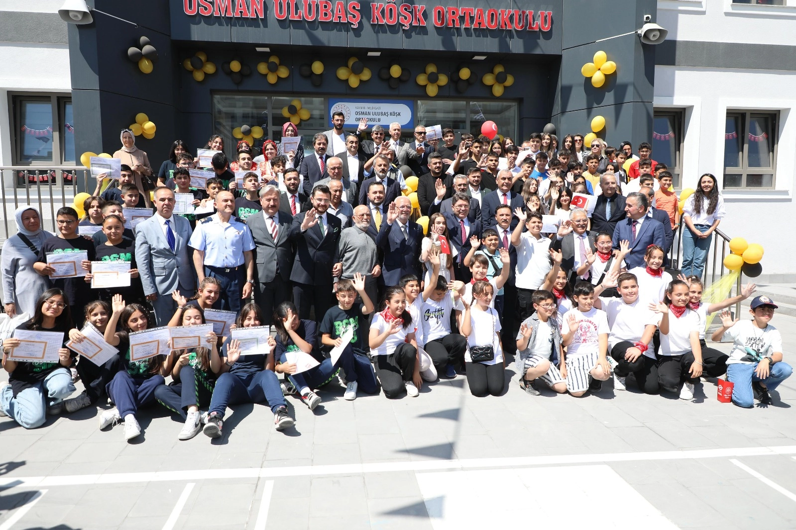 Kayseri Melikgazi'de karne heyecanı 