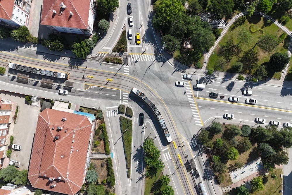 Adaptif kavşak trafiği rahatlatıyor 