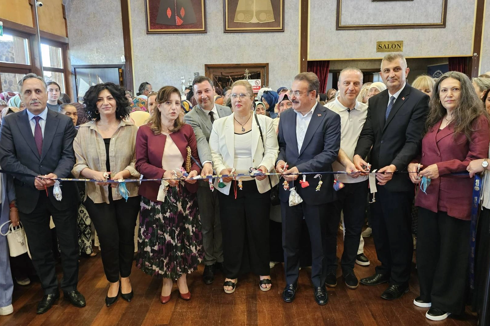 GÖLMEK’in el emeği göz nuru eserleri sergilendi 