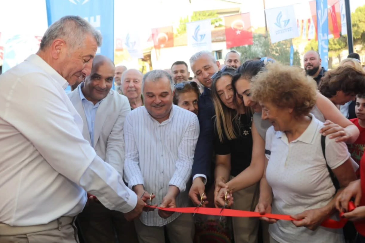 Güzelbahçe Belediyesi’nden çifte açılış sevinci 