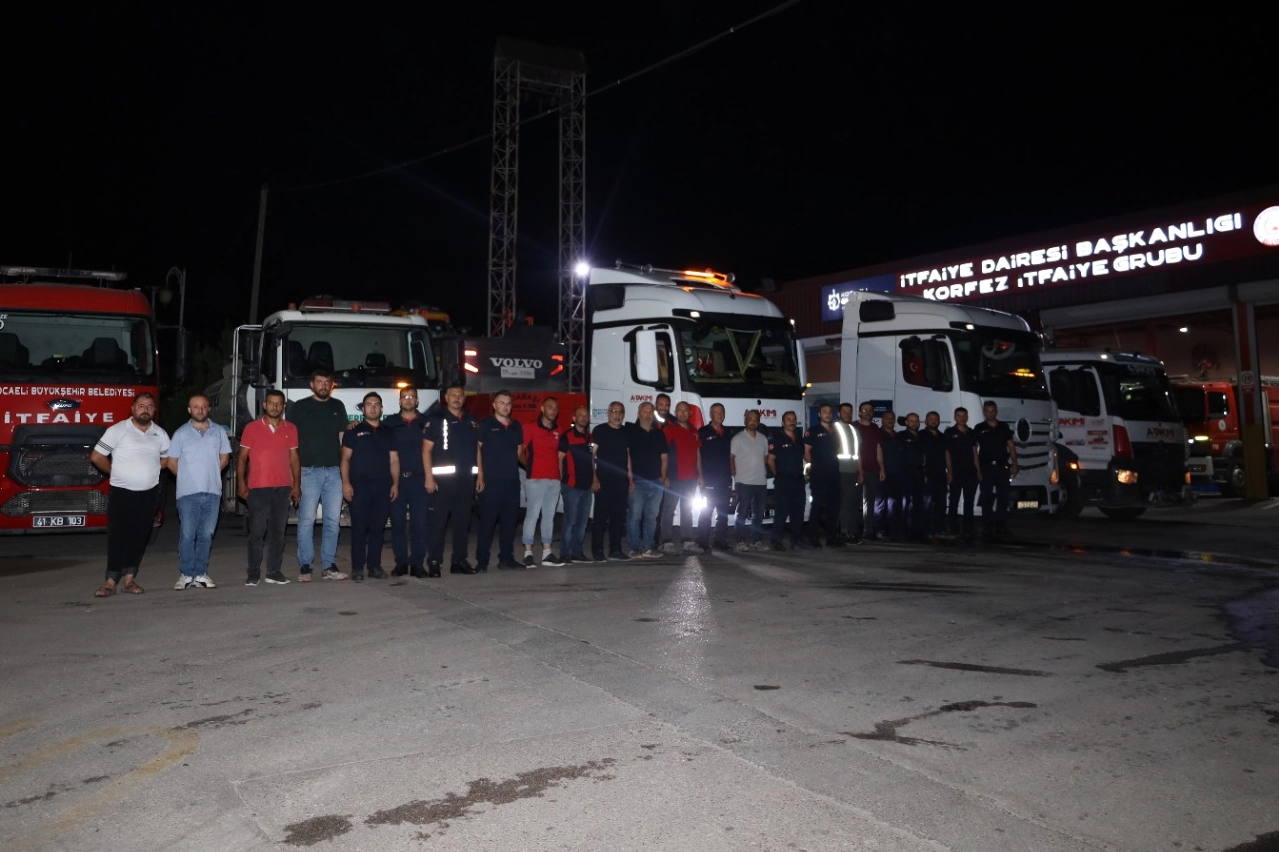 Önce Sakarya, şimdi Manisa... Kocaeli ekipleri yangınlara karşı tek vücut 