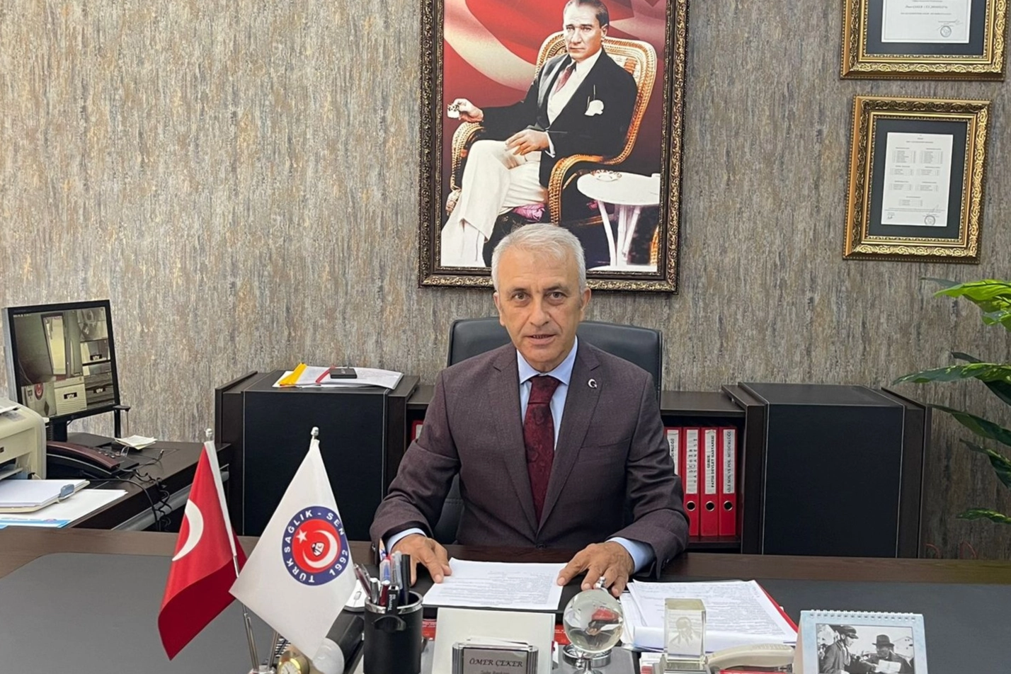 Türk Sağlık Sen: Memur ve emekli maaşları enflasyona yetişemiyor 