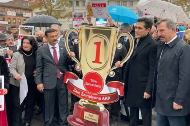 İYİ Partili Türkoğlu'ndan 'enflasyon' yorumu 