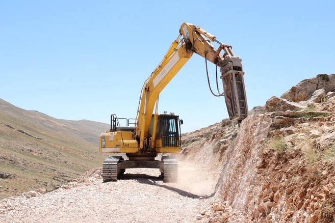Antalya Büyükşehir yaylalarda yeni yollar açıyor 