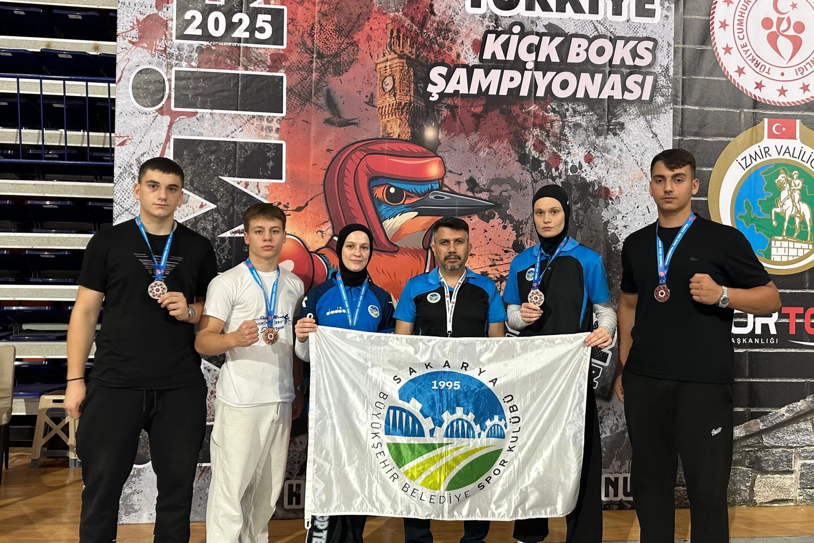 Sakaryalı Kick Boks sporcularından madalya yağmuru 