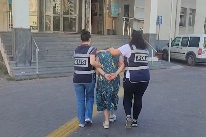 Kayseri’de hırsızlık suçundan aranan firari yakalandı 