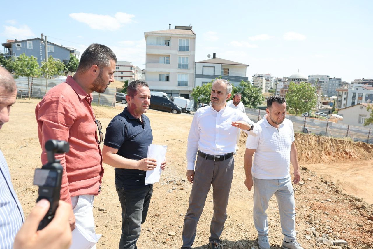 Çayırova'ya Kültür Evi ve Amfitiyatro hazırlığı 