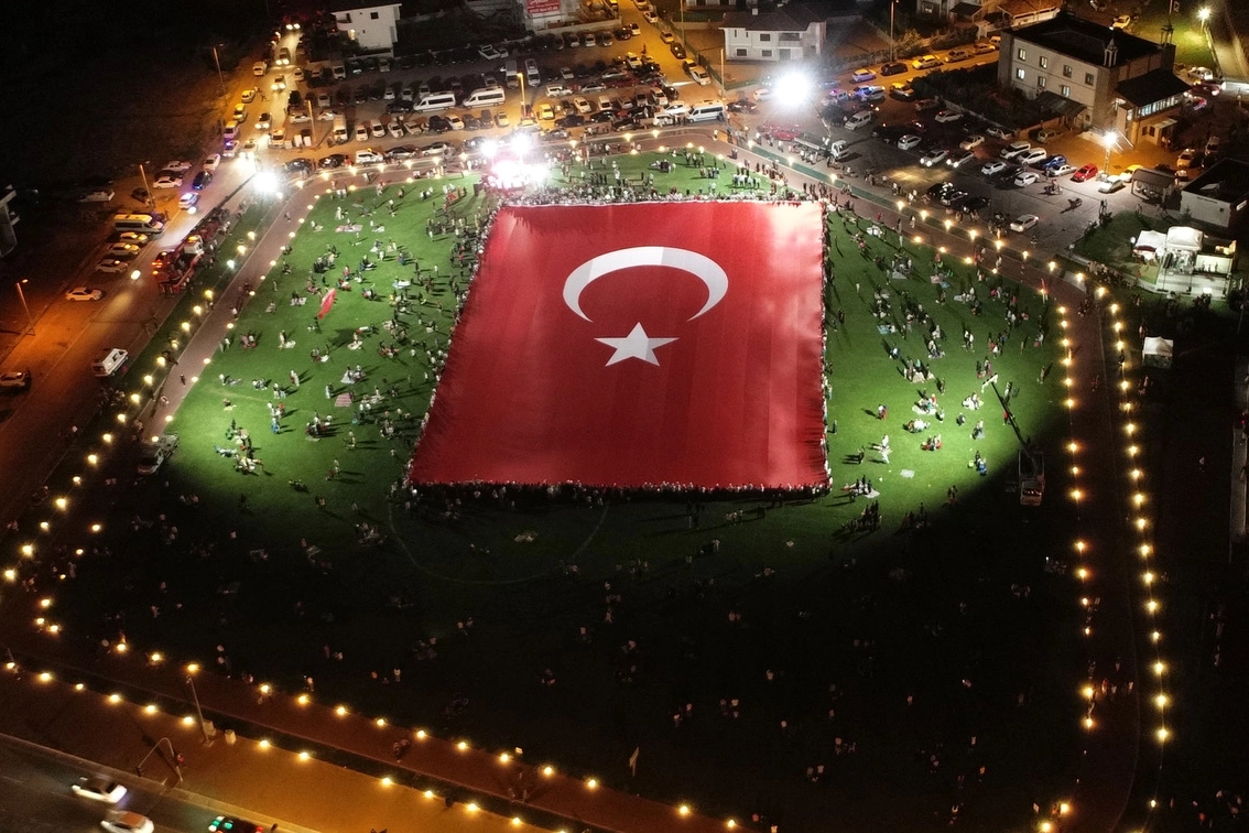 Mustafa Yalçın'dan '15 Temmuz' mesajı 