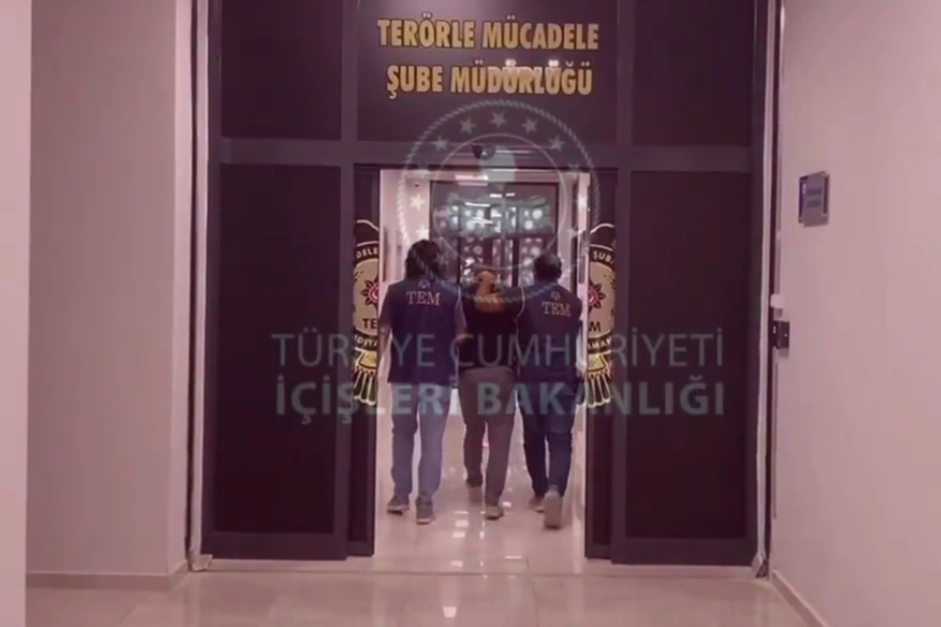 64 ilde FETÖ'ye 306 gözaltı! 