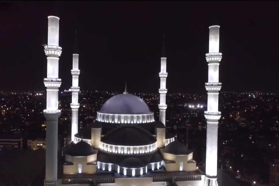 15 Temmuz’un 9. yılında 90 bin camide sela yankılandı 