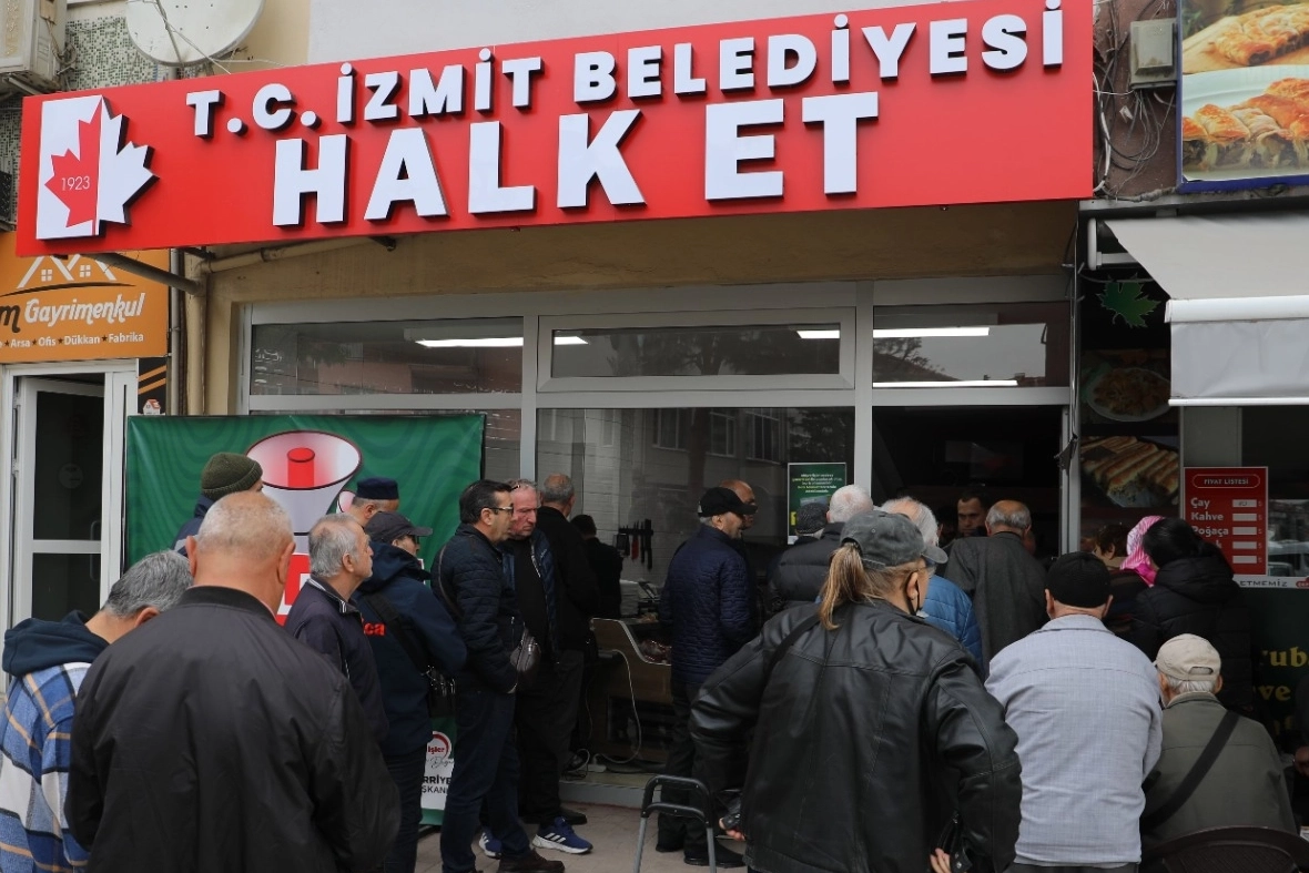 Yenişehir Halk Et’te hizmet devam ediyor 