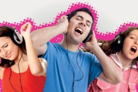 Üniversitelinin müzik karnesi belli oldu! Her 10 gençten 9'u her gün müzik dinliyor! 