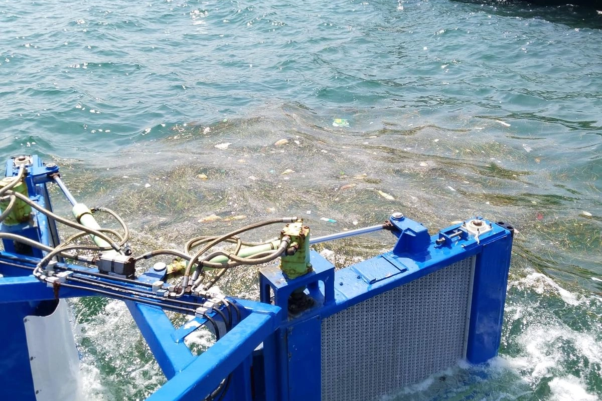 Bursa Büyükşehir'den deniz temizliği 