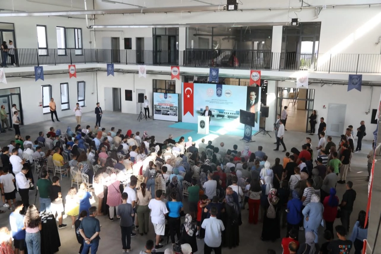 Kayseri Melikgazi Havacılık Lisesi velilere tanıtıldı 