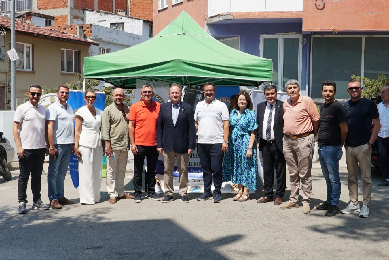 RUMELİSİAD'ın geleneksel aşuresine büyük ilgi 