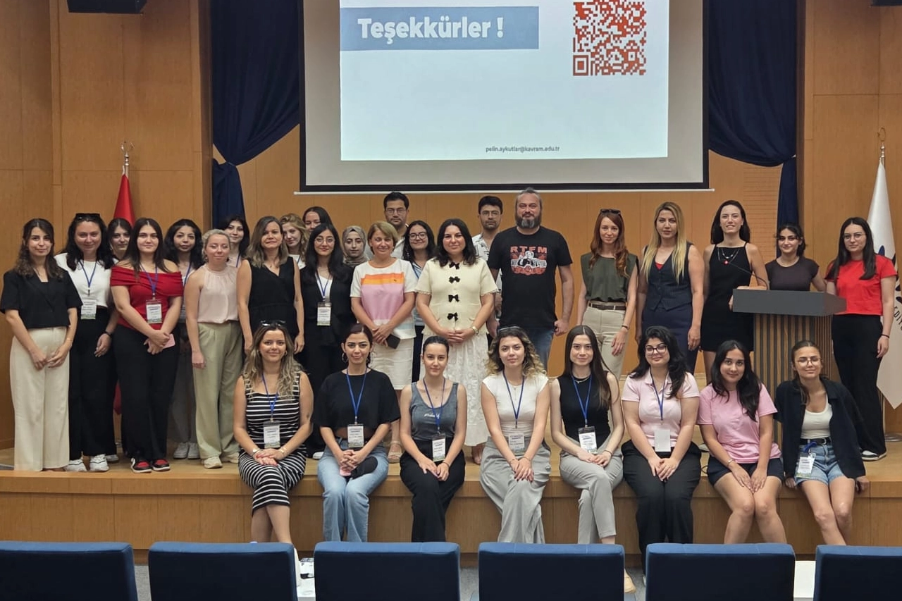 İzmir Karabağlar’da 'Akademi Yaz' hayata geçti 
