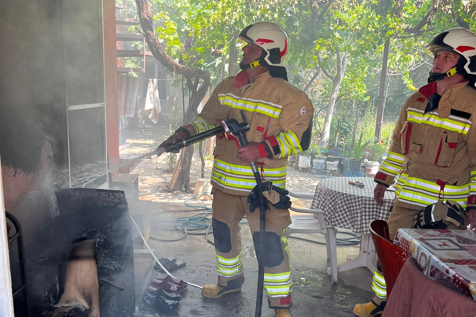 Manisa İtfaiyesi uyardı! Aşırı sıcaklarda elektrikli aletlere dikkat! 