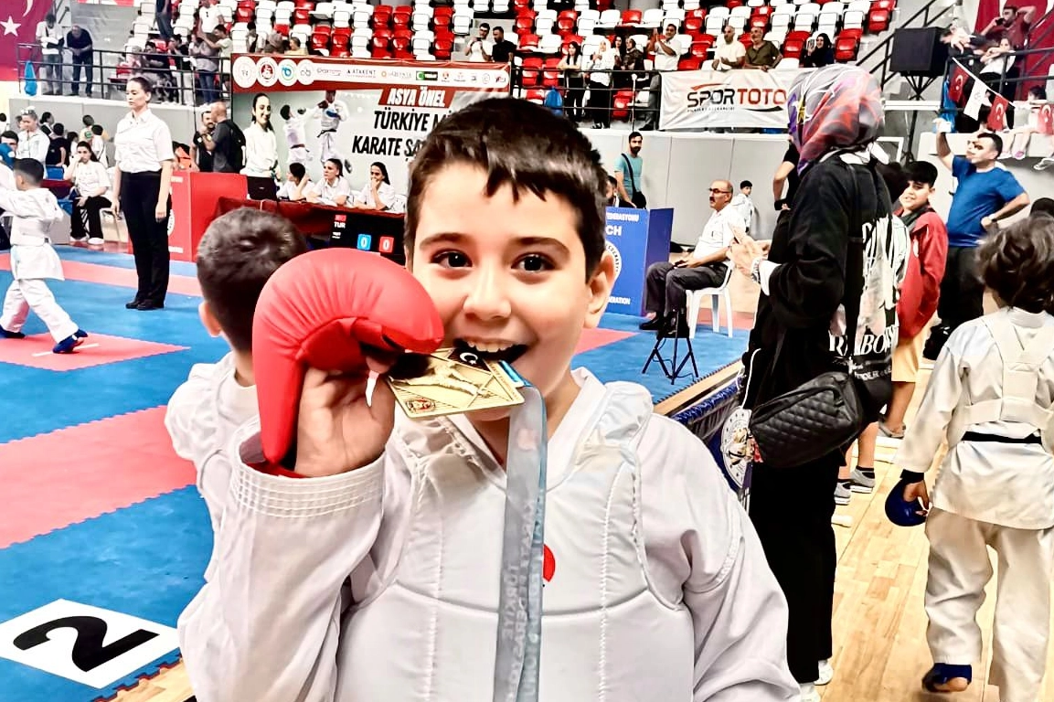 Keşanlı sporcu, Çorlu’daki yarışmada Türkiye Şampiyonu oldu 