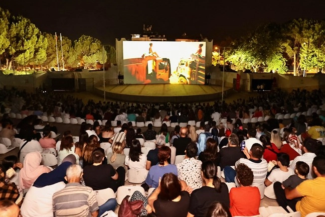 Denizli Büyükşehir’in yaz akşamları sinema keyfi yeniden başlıyor 