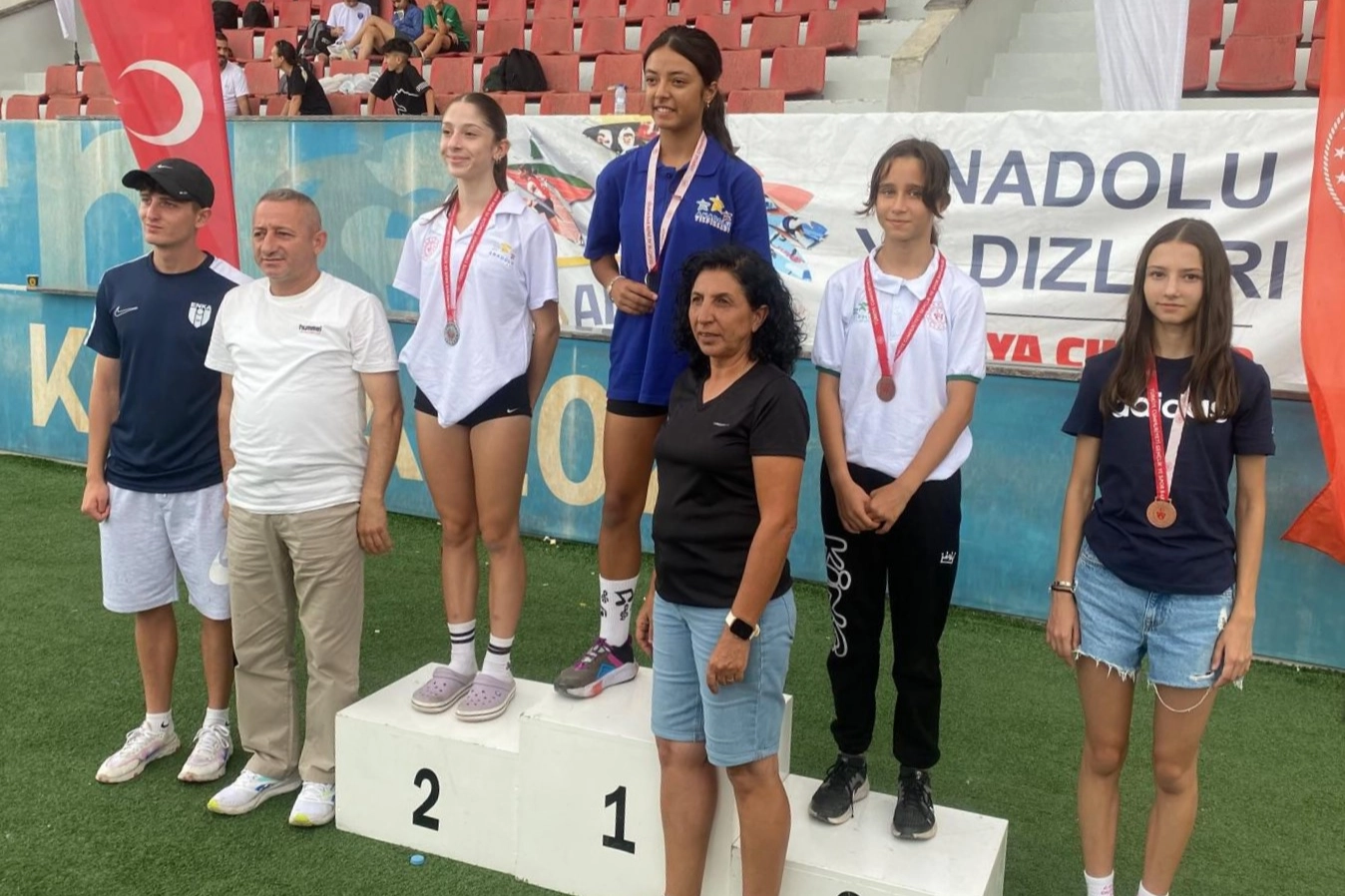 Sakarya sporcuları başarılarına yenilerini ekledi 